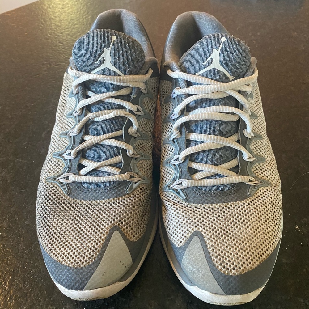 Jordan Flight Runner 2